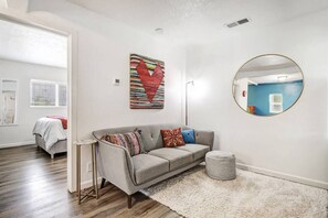 智能電視、 辦公室