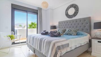 Family Apartment, Multiple Bedrooms, 2 Bathrooms, Mountainside (Sunset Golf Elegance) | 2 bedrooms