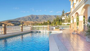 Family Villa, 4 Bedrooms, Microwave, Mountainside (Villa Carlos Mijas Golf) | Pool - Villa Carlos Mijas Golf (Mijas)
