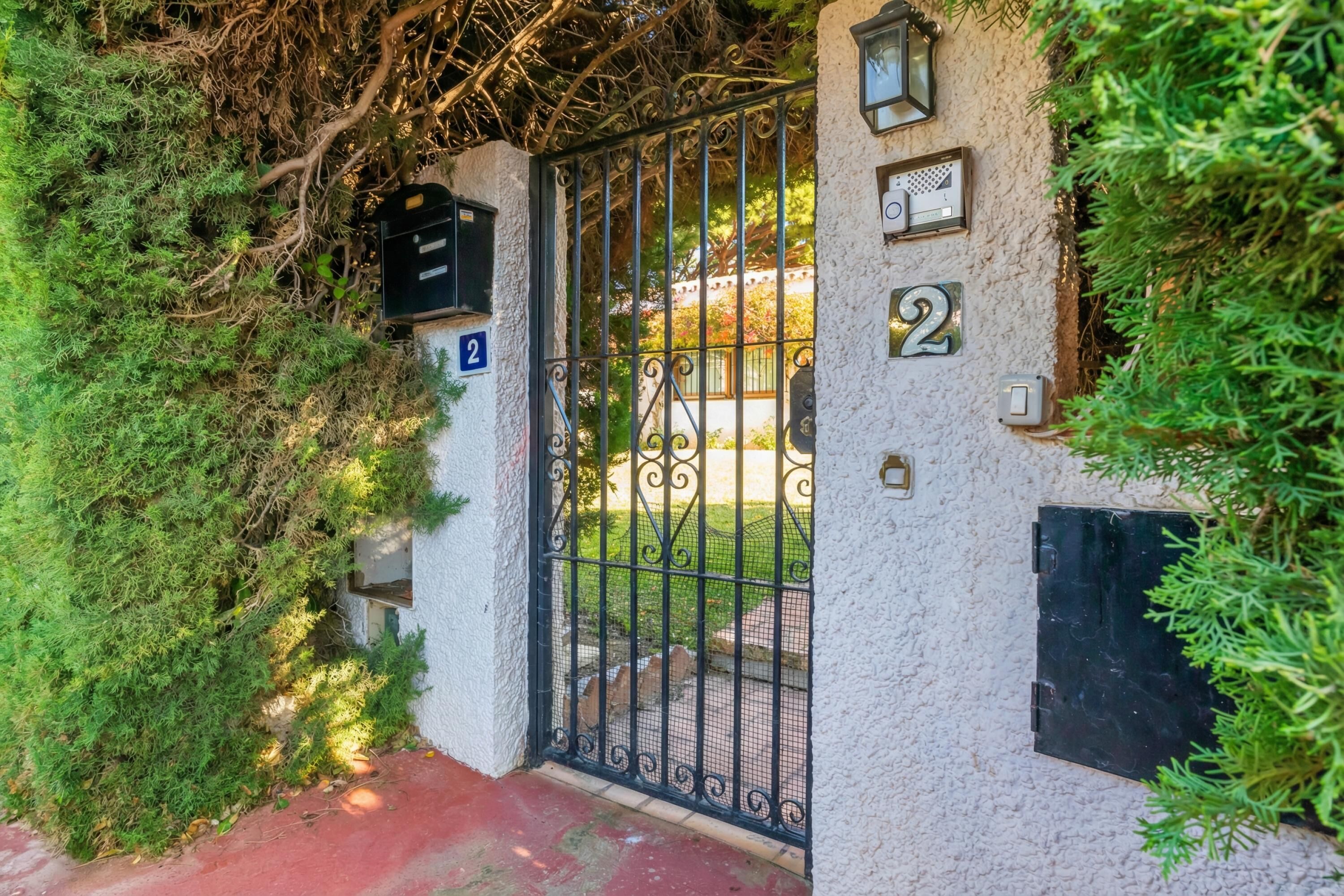 Familievilla, flere soverom, 2 bad (Villa Calahonda 700m from beach with) | Utvendig detalj