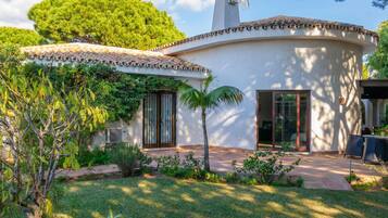 Family Villa, Multiple Bedrooms, 2 Bathrooms (Villa Calahonda 700m from beach with) | Exterior