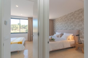 Maison Lune de Miel, plusieurs chambres, 2 salles de bains (Casa La Cala Valvega)