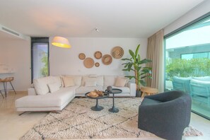 Honeymoon-Haus, Mehrere Schlafzimmer, 2 Bäder (Casa La Cala Valvega) | Wohnbereich