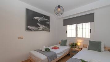 2 dormitorios y espacio para trabajar con un portátil