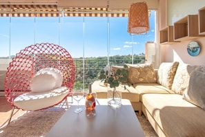 Leilighet – honeymoon, flere soverom, 2 bad, ved fjell (Paraiso De Riviera) | Oppholdsområde