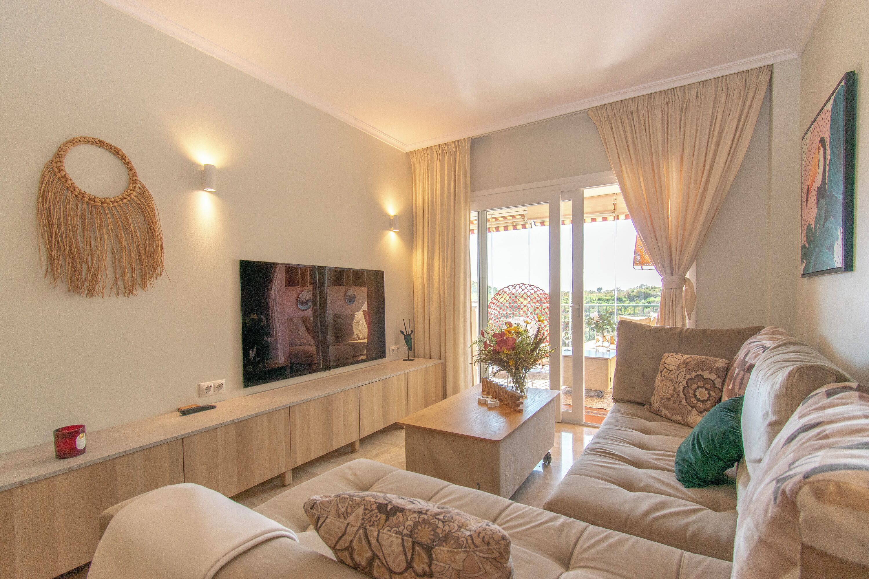 Honeymoon Apartment, Multiple Bedrooms, 2 Bathrooms, Mountainside (Paraiso De Riviera) | Living area
