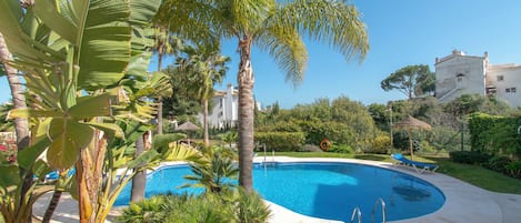 Honeymoon Apartment, Multiple Bedrooms, 2 Bathrooms, Mountainside (Paraiso De Riviera) | Pool | Seasonal outdoor pool