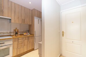 Fridge, microwave, oven, stovetop - Paraiso De Riviera (Mijas)