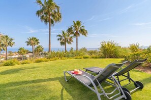 Appartement Lune de Miel, plusieurs chambres, côté montagne (Altos Del Higueron Panoramic View) | Jardin