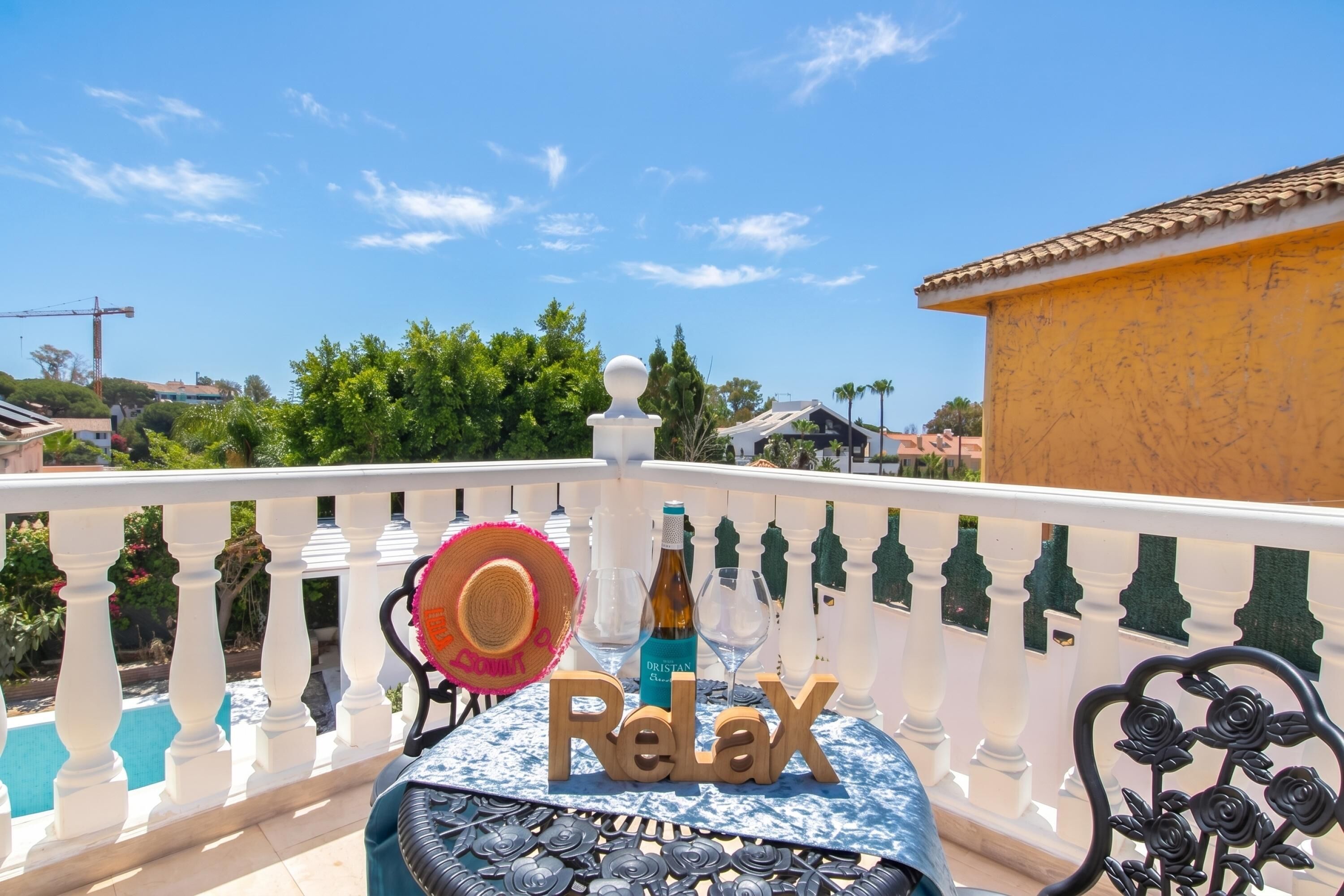 Honeymoon Villa, Multiple Bedrooms (Villa Caribe Playa) | Outdoor dining