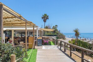 Property grounds - Villa Caribe Playa (Marbella)