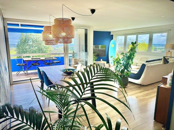 Smart TV - Magnificent apartment with splendid view (Blanquefort)