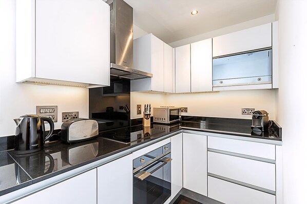 Apartment | Private kitchen - Elegant and Cosy Family Apartment in Marylebone (London)