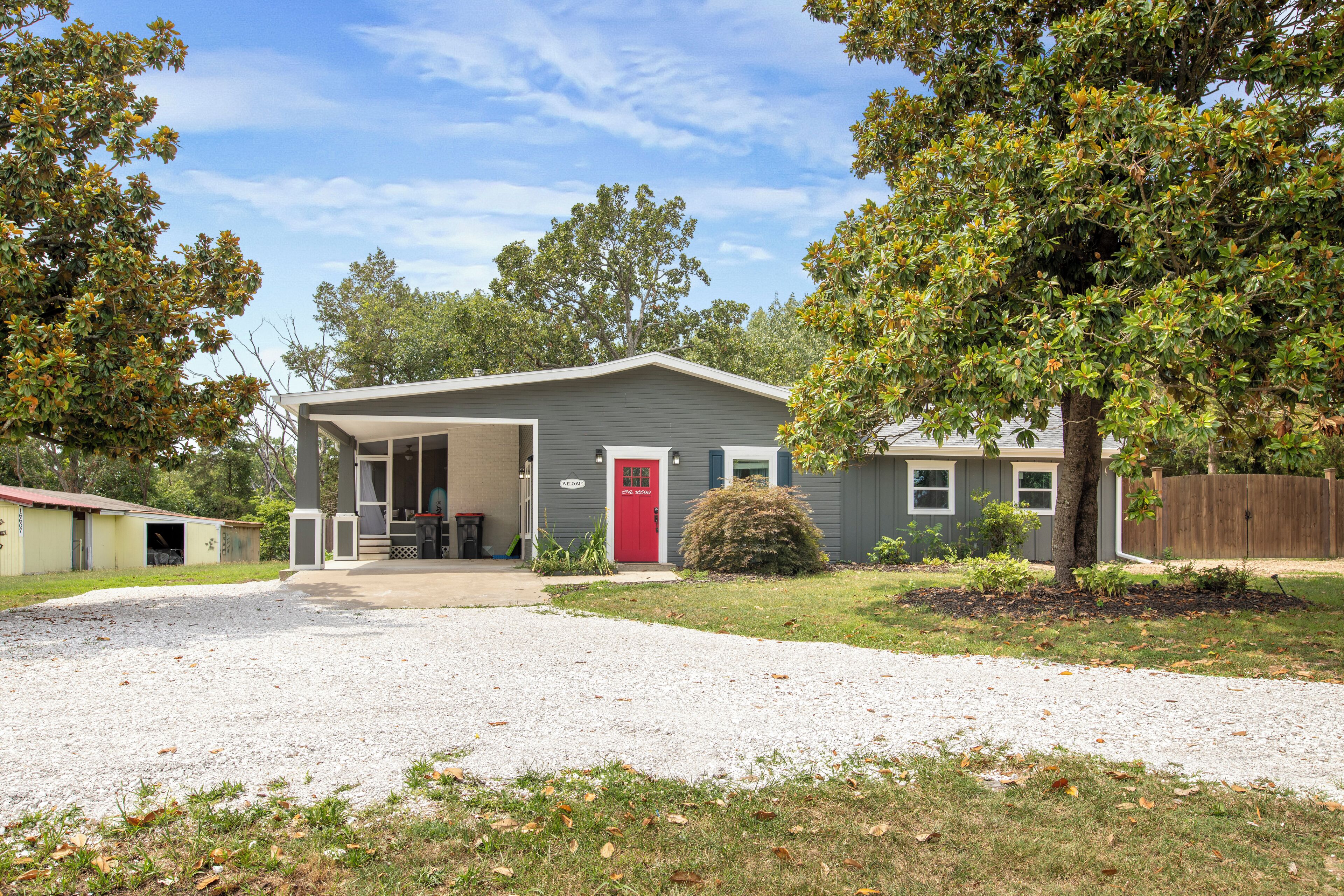 Cypress House-3 BR 2.5 BA, Lake Access, Sleeps 10