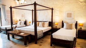 Vila | 6 kamar tidur, setrika/meja setrika, dan internet