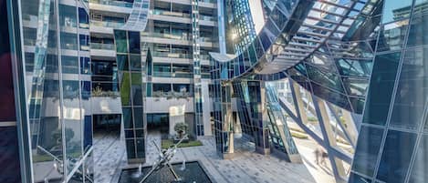 Studio – design, 1 queensize-seng med sovesofa, kjøkken, bakgårdsutsikt | Utsikt fra rommet