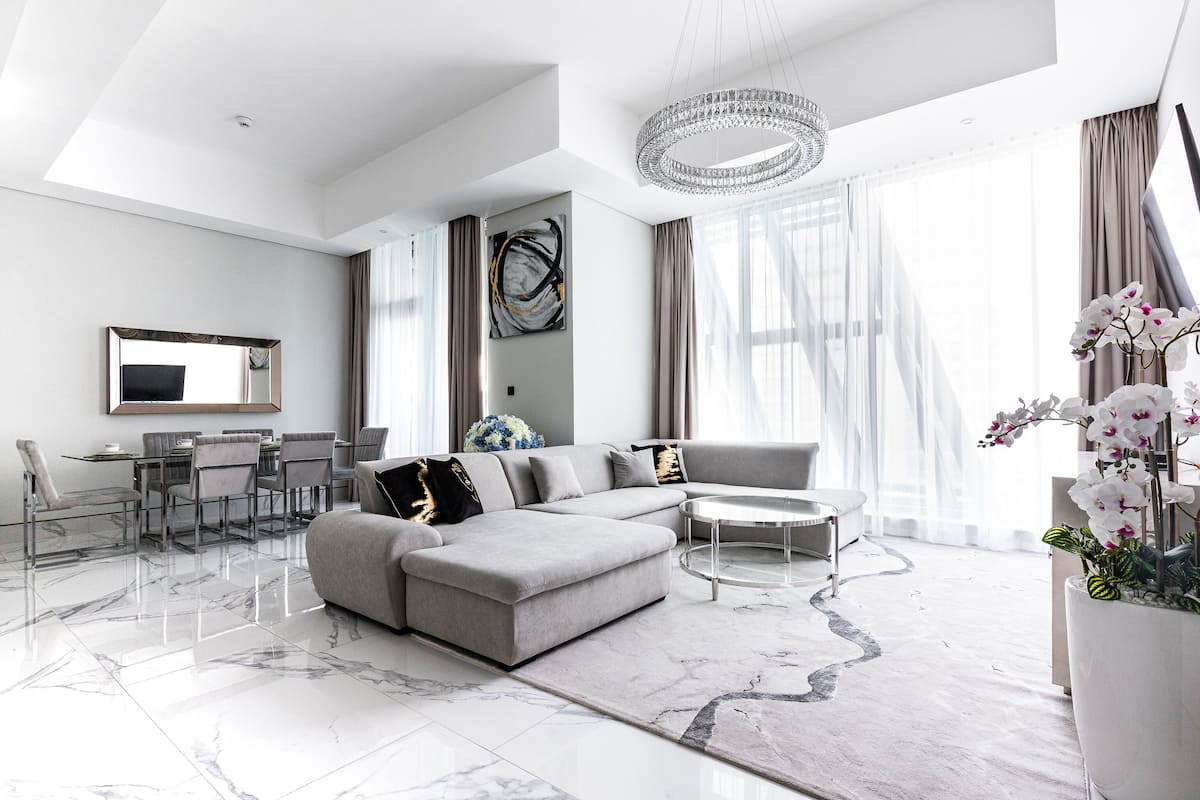 Deluxe Apartment, 2 Bedrooms, Kitchen, City View | Living room
