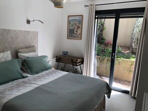 4 Schlafzimmer, Bügeleisen/Bügelbrett, WLAN