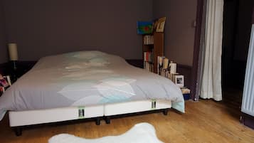 3 chambres, bureau, fer et planche à repasser, Wi-Fi gratuit