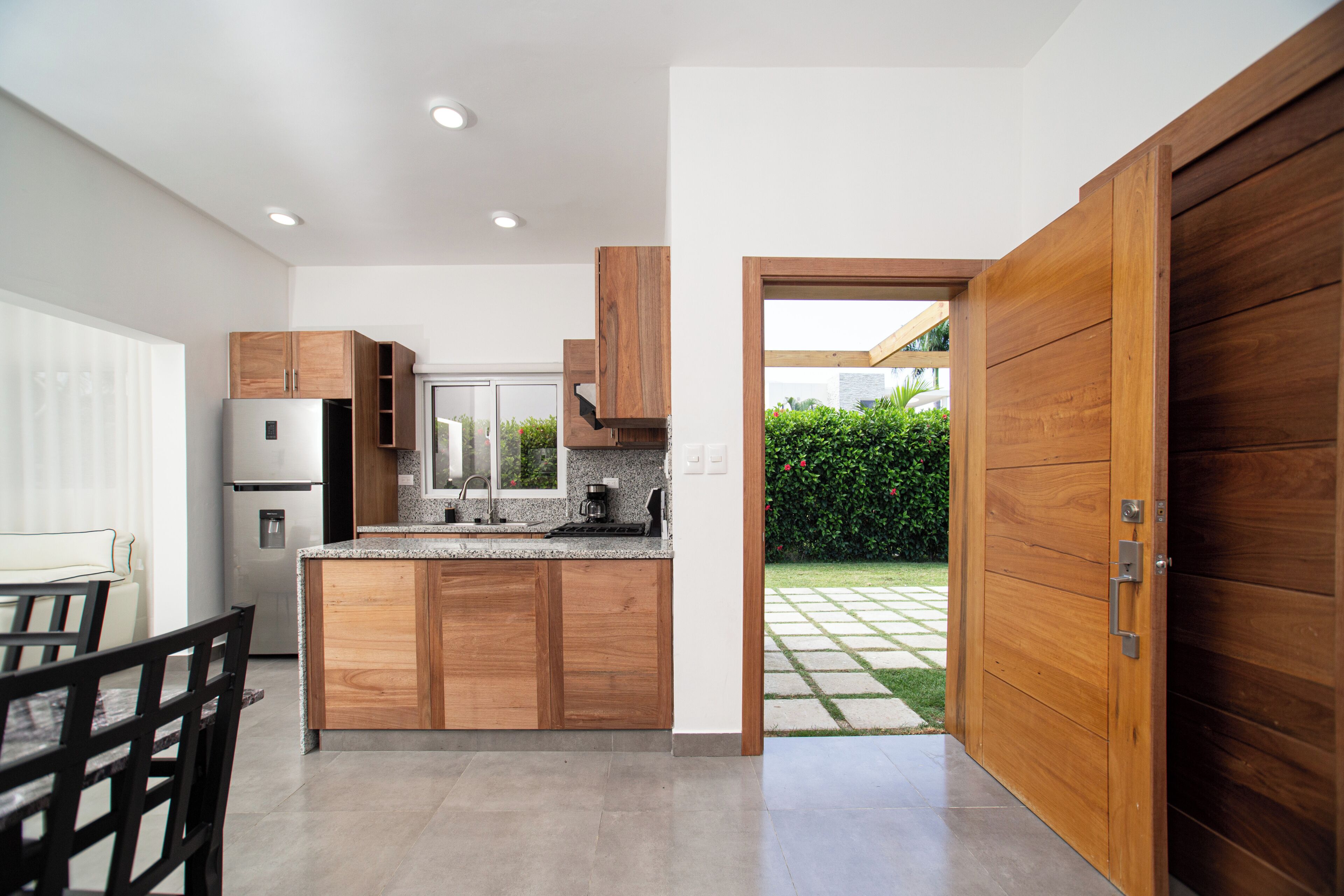 Mixer, freezer, kitchen islands