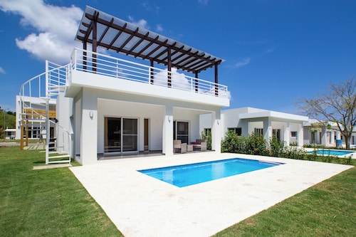 MODERN 2 BEDROOM VILLA IN SOSUA 