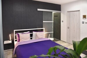 Deluxe Double Room, Patio | Free WiFi - Water lily Boutique B&B and Bungalow (Hévíz)