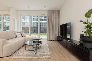 Apartment, 2 Bedrooms, 2 Bathrooms | Living room - LUX Domaniewska by Renters Prestige (Warsaw)
