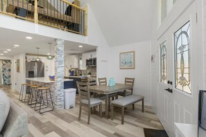 Dining - Coastal family gaming retreat with pool table, hot tub, arcades - pet welcome
 (Hudson)