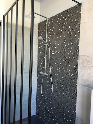 Dusche, Haartrockner