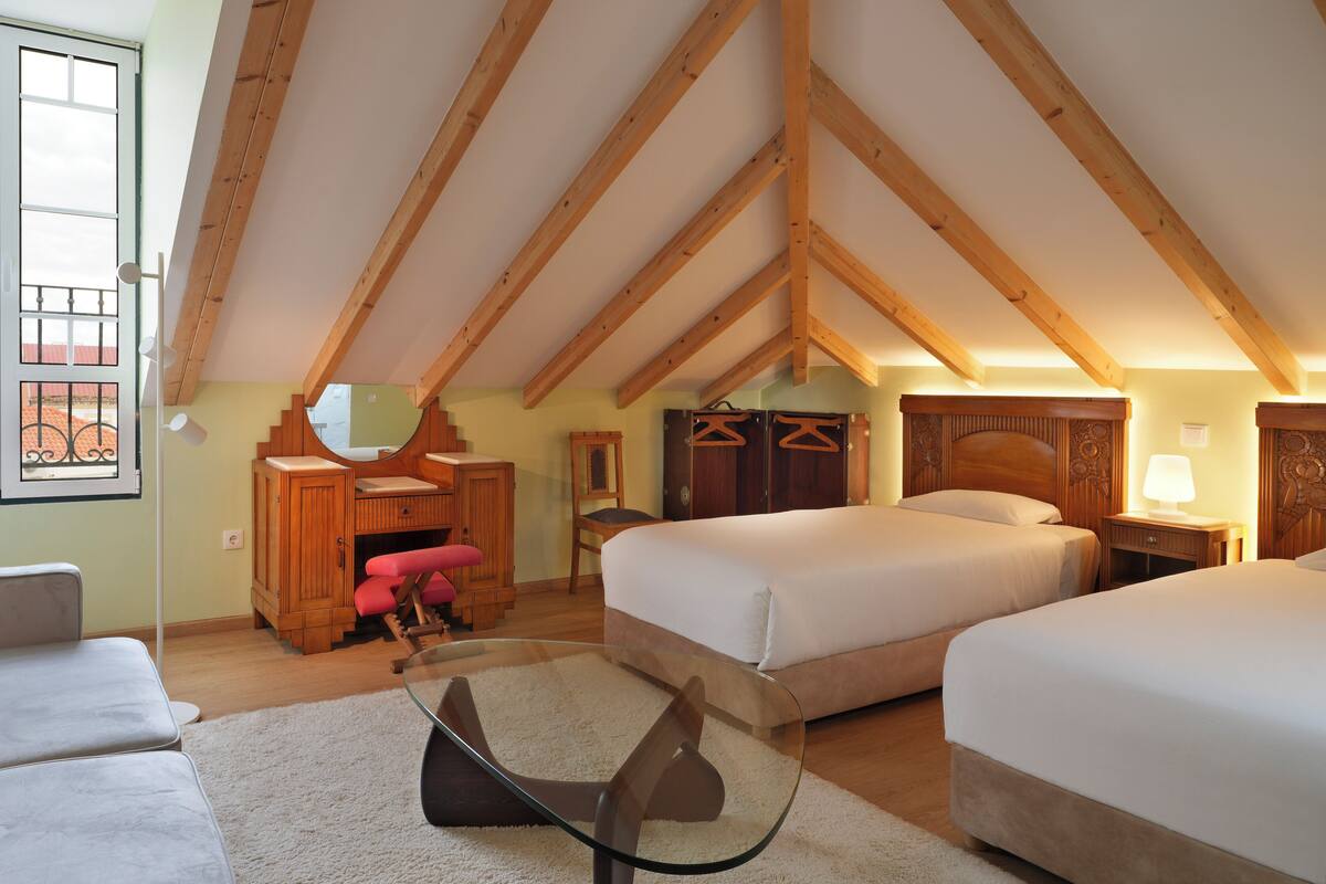 Comfort-Doppel- oder -Zweibettzimmer, Stadtblick | Bettwäsche aus ägyptischer Baumwolle, hochwertige Bettwaren