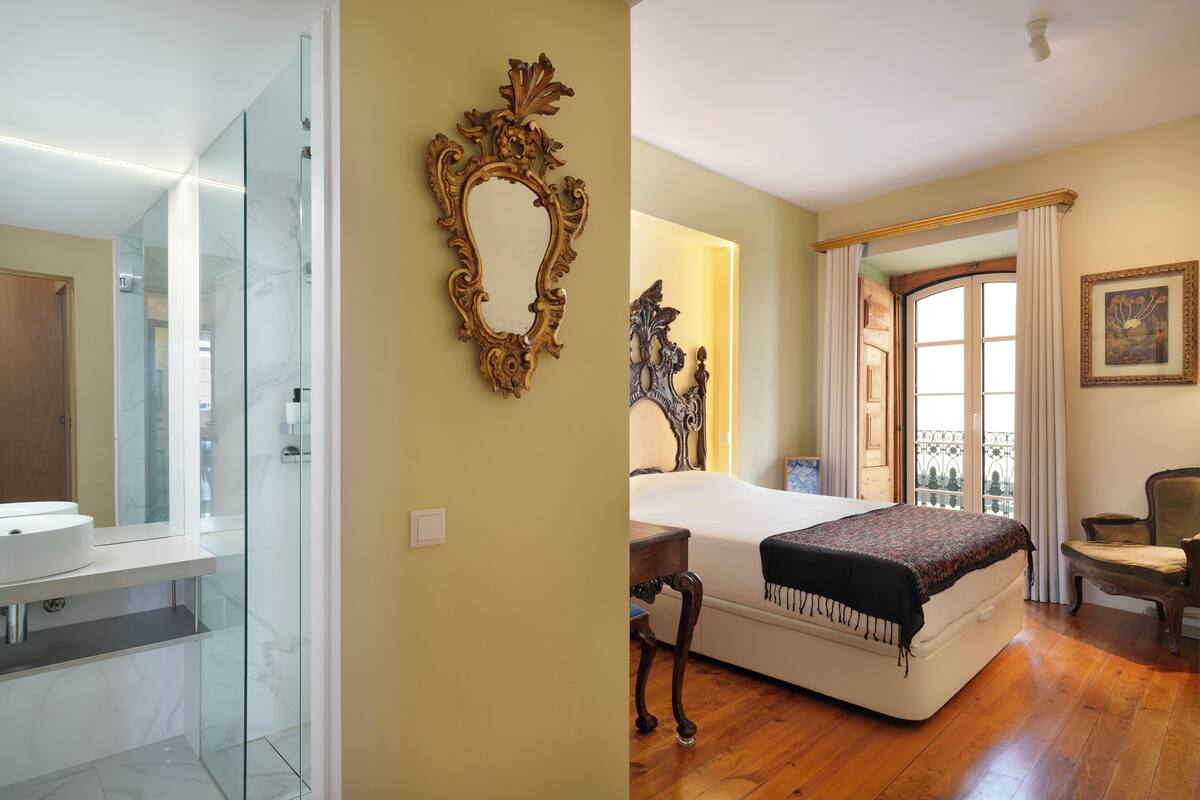 Quarto casal conforto, sacada, vista para a cidade | 1 quarto, roupas de cama de algodão egípcio, roupas de cama premium