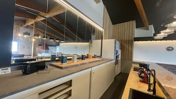 Fridge, microwave, oven, dishwasher