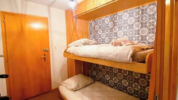 Fer et planche Ă repasser, Wi-Fi gratuit