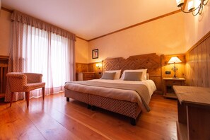 Minibar, in-room safe, desk, free WiFi - Hotel Bouton d'Or - Courmayeur (Courmayeur)