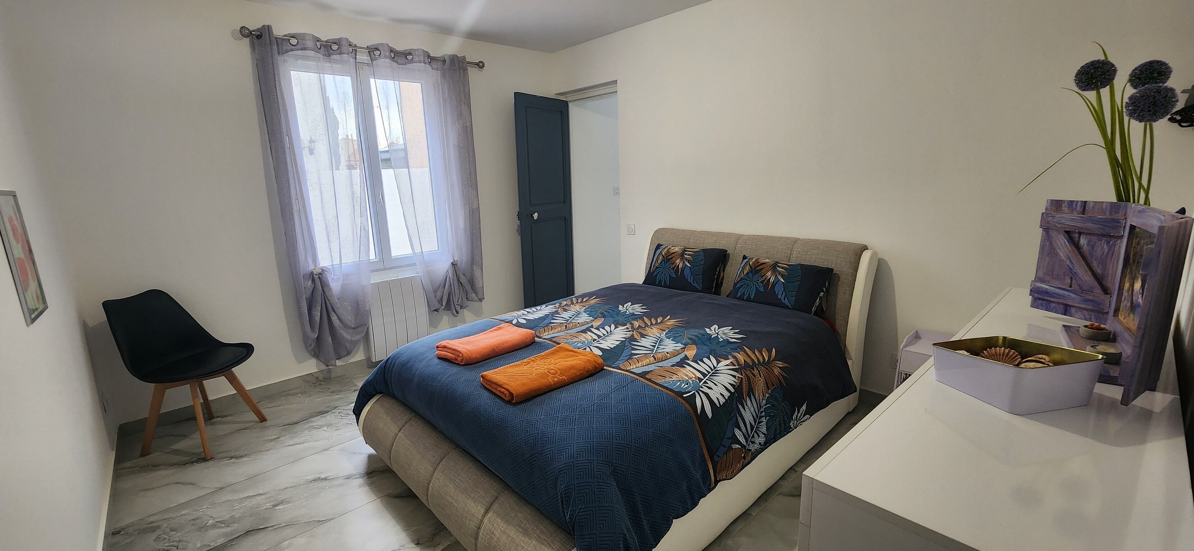 2 chambres, fer et planche à repasser, lit parapluie, Wi-Fi gratuit