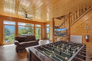 Spielezimmer
