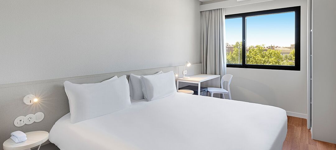 In-room safe, desk, iron/ironing board, free WiFi