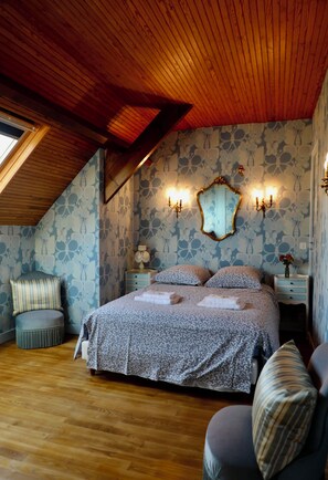 5 Schlafzimmer, Bügeleisen/Bügelbrett, Reisekinderbett, WLAN