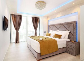 4 bedrooms, in-room safe, iron/ironing board, WiFi