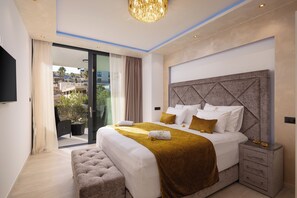 4 bedrooms, in-room safe, iron/ironing board, WiFi