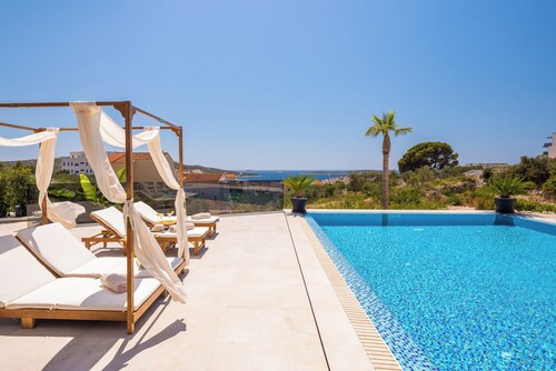 Astonishing villa Golden Lion in welcoming Primošten with spectacular view