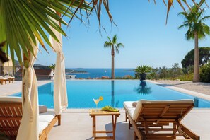 Outdoor pool, a heated pool - Astonishing villa Golden Lion in welcoming Primošten with spectacular view (Primošten)