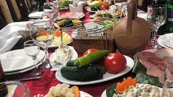 Desayuno completo incluido todos los días