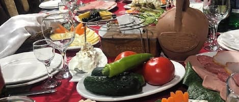 Tägliches inbegriffenes großes Frühstück