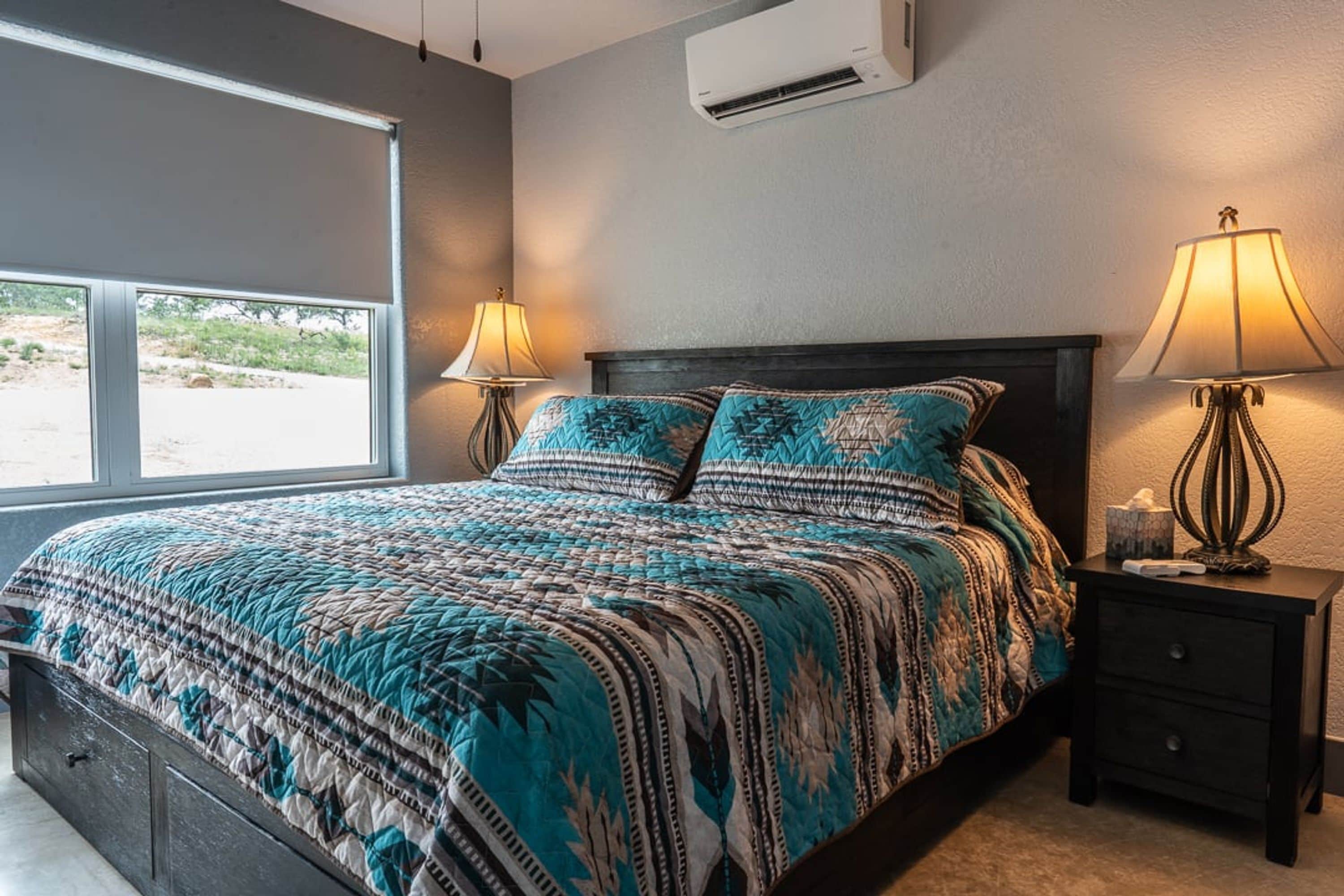 Hus | 2 soverom, skrivebord og internett