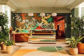 Reception - Le Jardin De Verre by Locke (Paris)