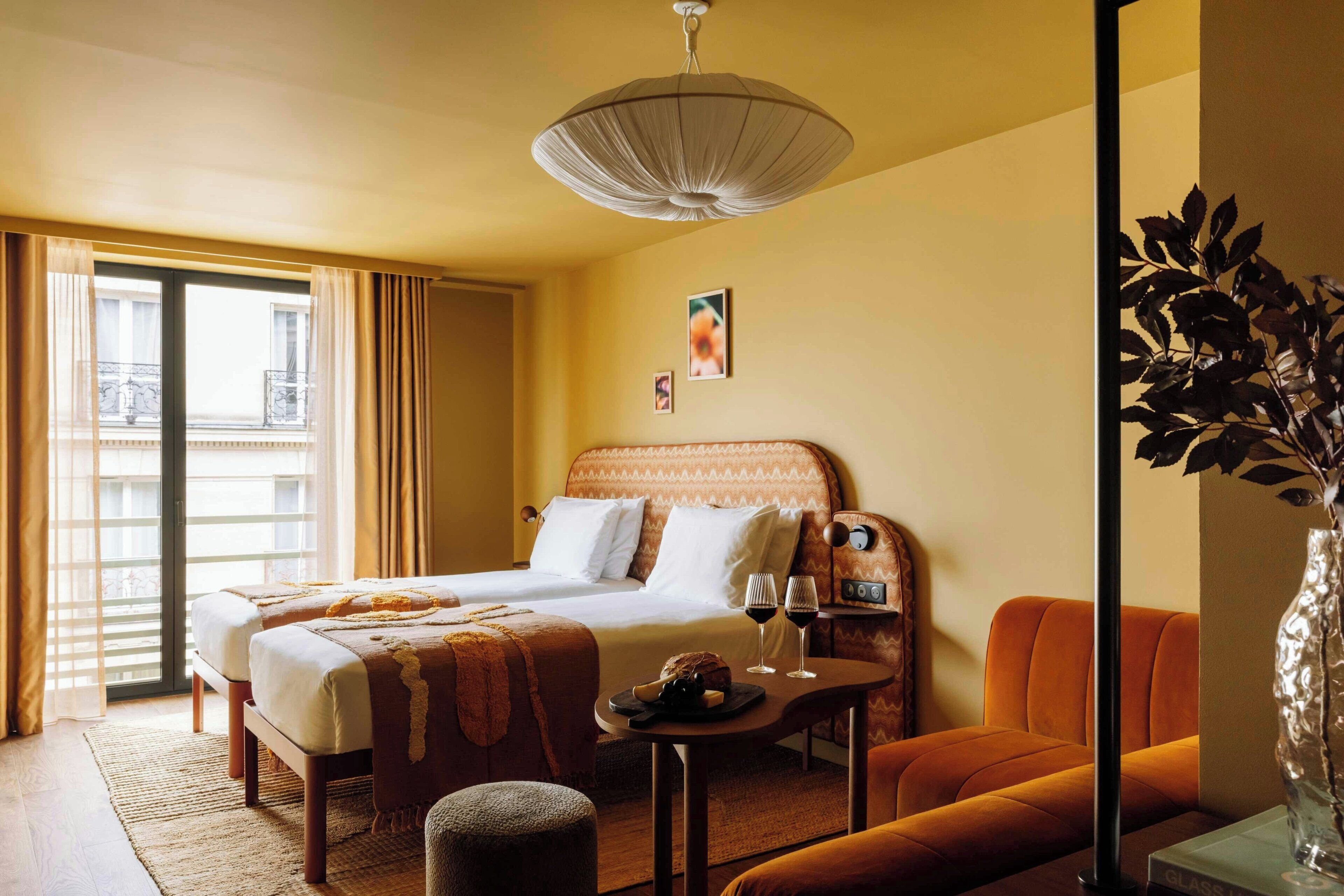 Locke Studio - Twin | Premium bedding, in-room safe, individually decorated