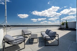 Terrace/patio - HONEST Ricany (Ricany)