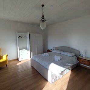 3 slaapkamers, gratis wifi, beddengoed