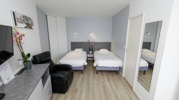 In-room safe, iron/ironing board, free cots/infant beds, rollaway beds
